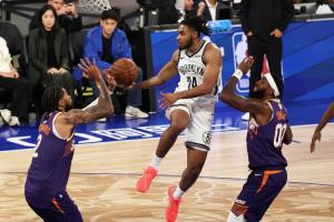 遭遇严防依然能得分！卡梅隆-托马斯半场7中4&8罚7中拿到15分4板