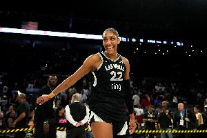 大基本盘！阿贾-威尔逊21中7砍下31分9板4助2断3帽 罚球19中17