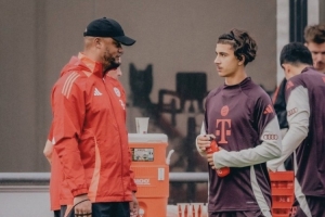 记者：尤文、多特有意拜仁18岁边锋利奇纳，球员合同明夏到期