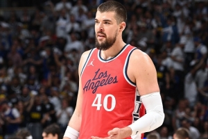 和队友互换人生会选谁？祖巴茨：这个夏天小卡太难了 肯定不选他