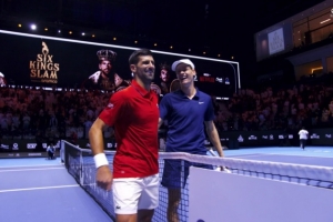 辛纳仅用时62分钟2-0速扫德约科维奇，与阿卡会师六王大满贯决赛