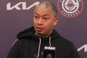 14中2得5分1助！卢：比尔传球做得不错 找状态需要时间&不能沮丧